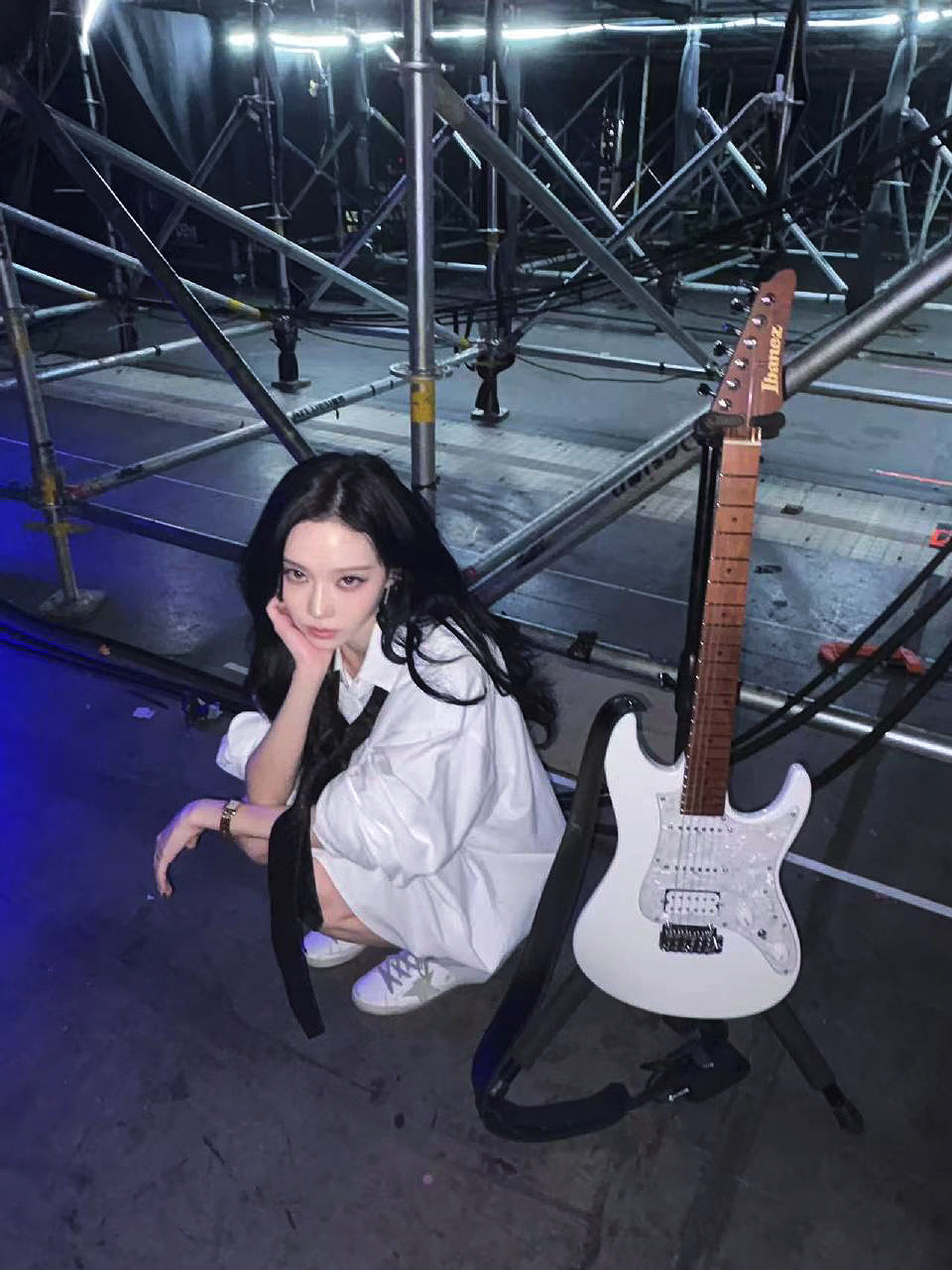 金玟庭 “听说我常去的清吧里来了位新的驻唱，名为金旼炡。”【260308】 