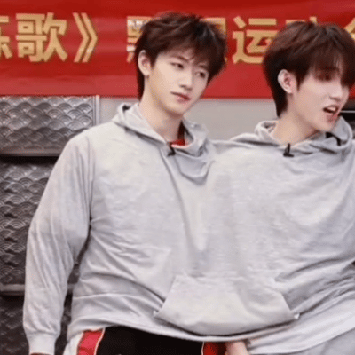 苏劳务身上一定滂臭🙊