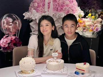 奚梦瑶何猷君6月1日举行婚礼5 月 29 日，奚梦瑶与何猷君的一则官宣消息刷爆全