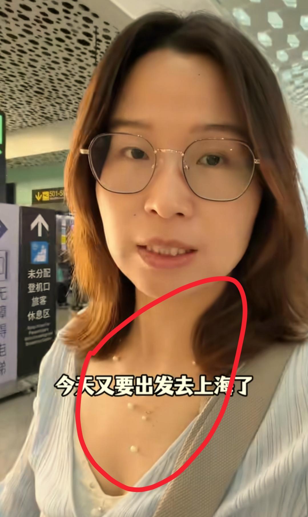  我开始有点理解河南A妈了
独立清醒的宝藏宝妈，谁会不喜欢啊？
不仅是因为独自打