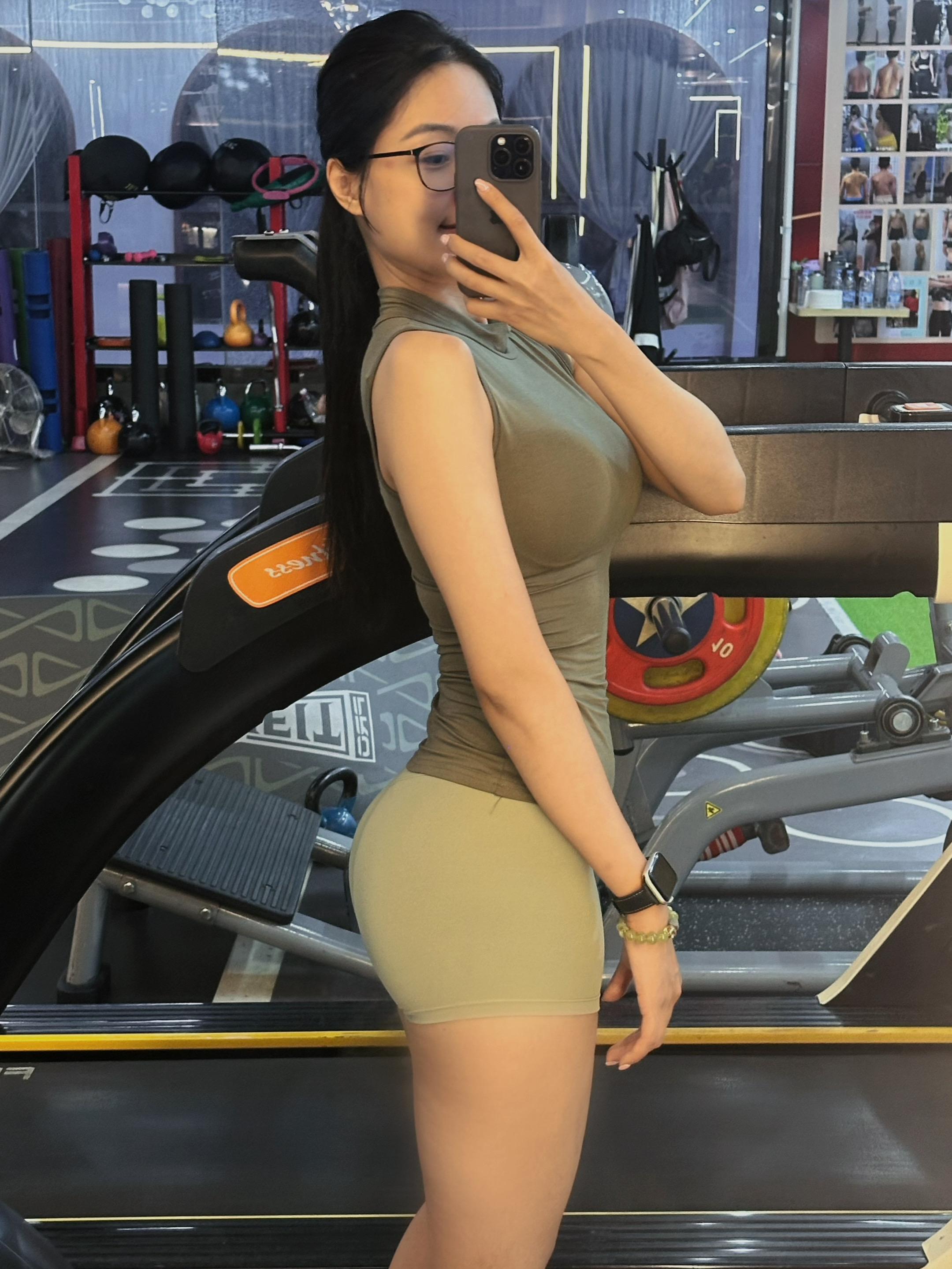 健身穿搭 我又心动了 分享 腰臀比天花板