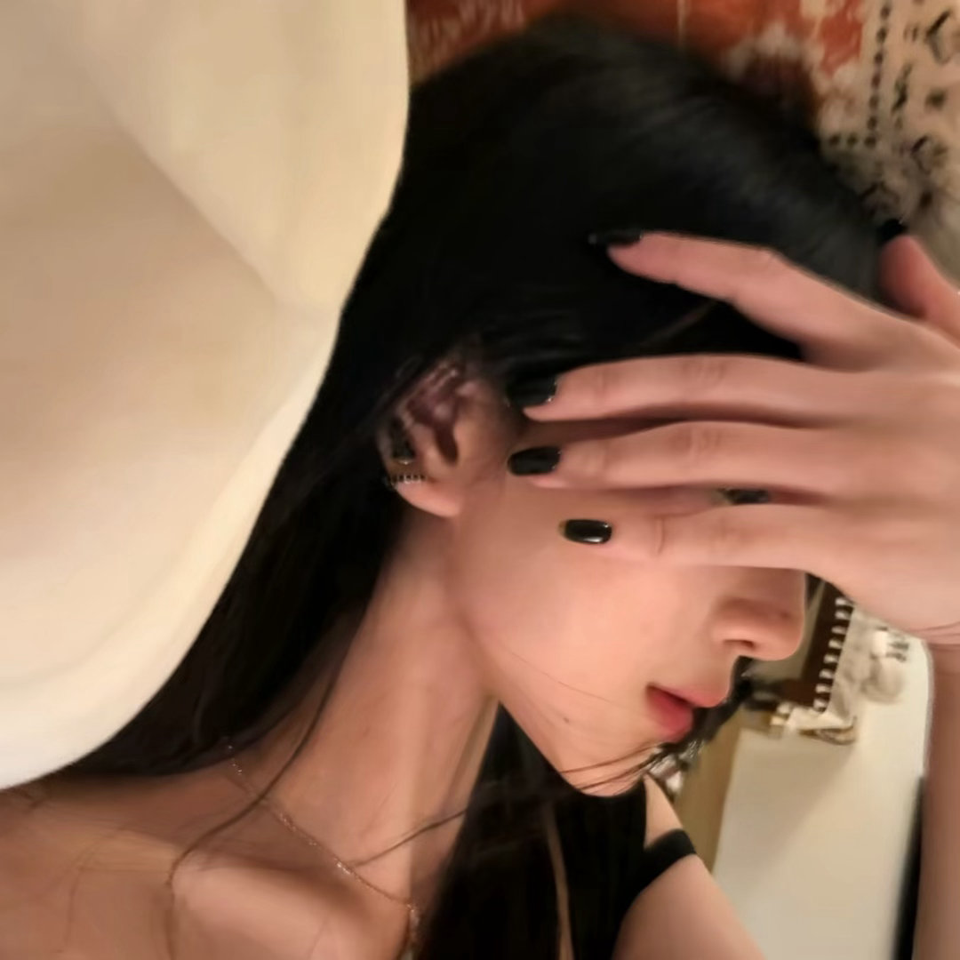 我发现我很容易过度依赖一个人或一段关系 只要那个人离开了我就会崩溃和迷茫 而且我