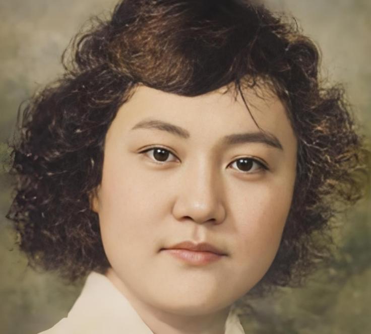 1942年张家口，军统女特工王宝云疼得昏死过去，老虎凳加到第四块砖，韧带撕裂声几