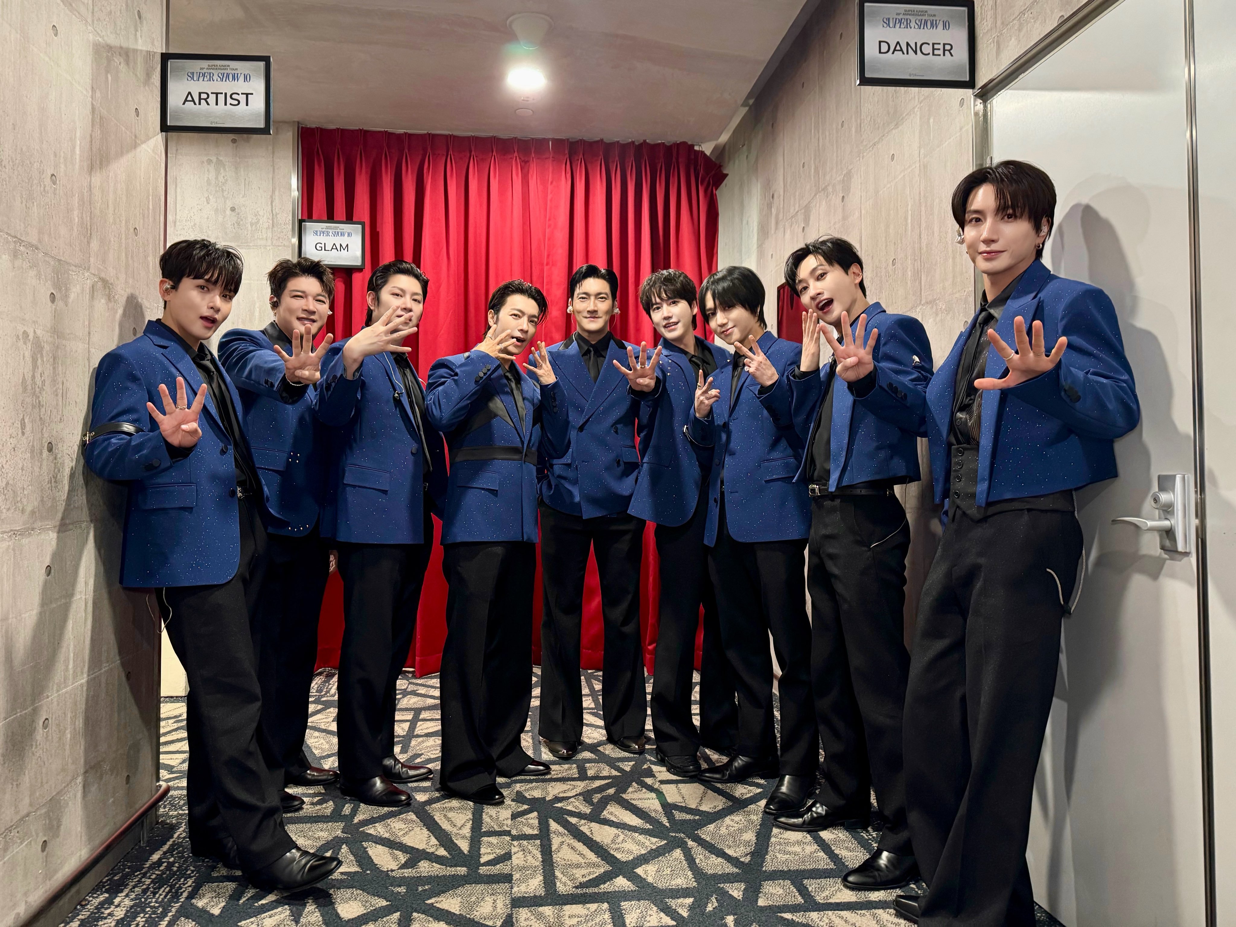 “CB百蓝_。260101 官号更新SuperJunior 相关：2️⃣0️⃣2