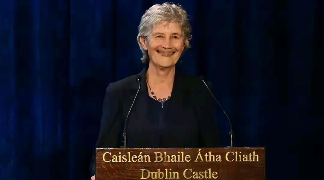 别犹豫了！欧盟高官喊话保加利亚：欧元是抵御危机“守护天使”。现在欧元好不好使恐怕