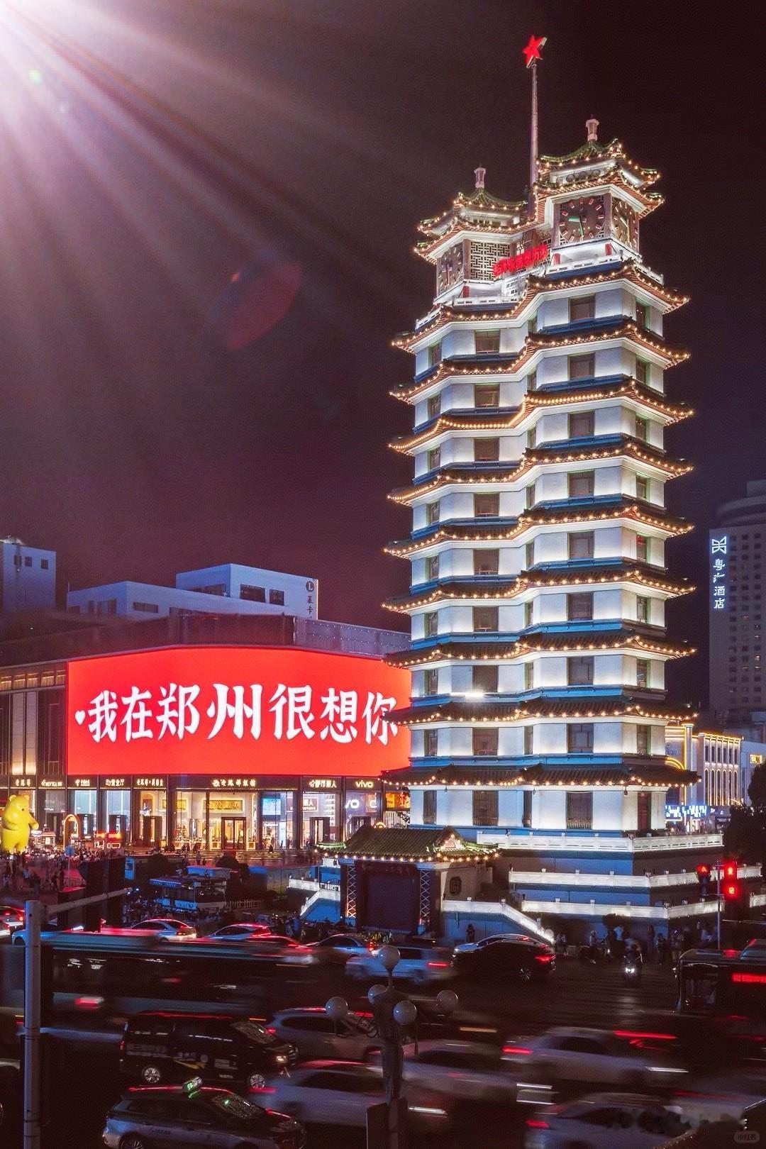 首先就是路上横行的渣土车，体型庞大车速还快，行驶过程之中随意变道、野蛮超车，刹车