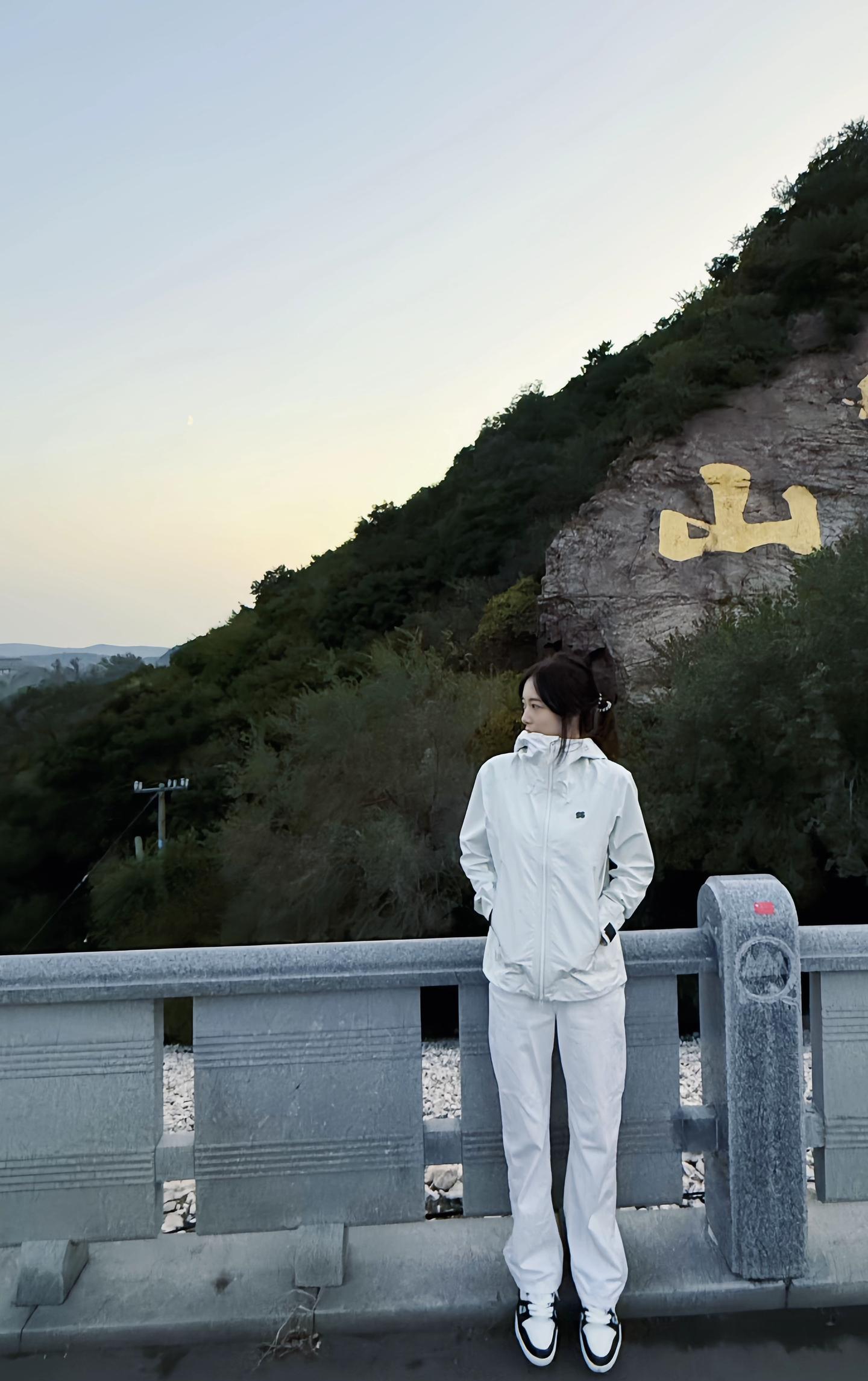 人人都说你要知足 我没有说话 我在问我自己到底要了什么又得到了什么.