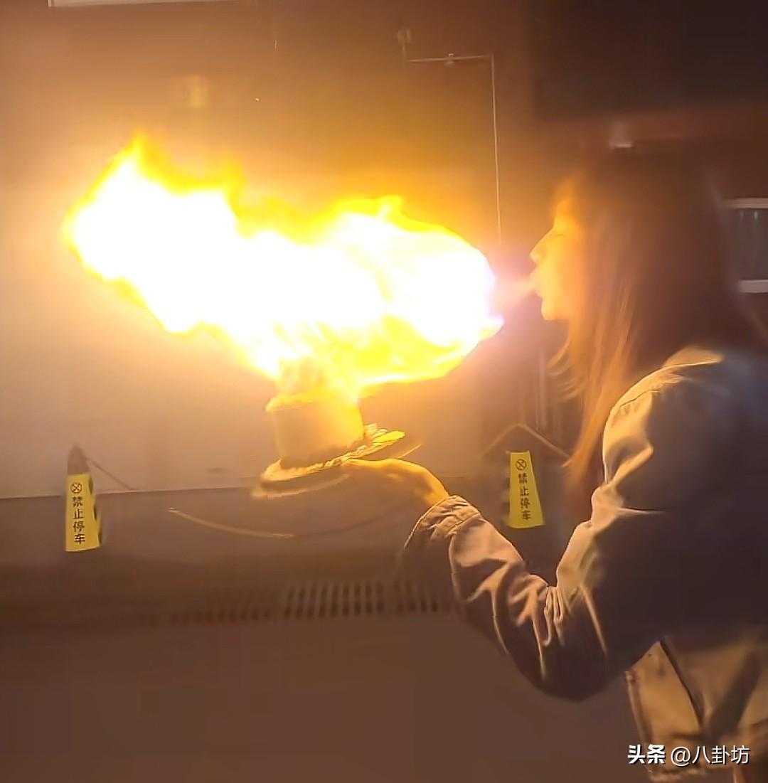 看着酷，实则要命！网红喷火蛋糕正在坑害一大批年轻人。

最近网红“喷火蛋糕”彻底