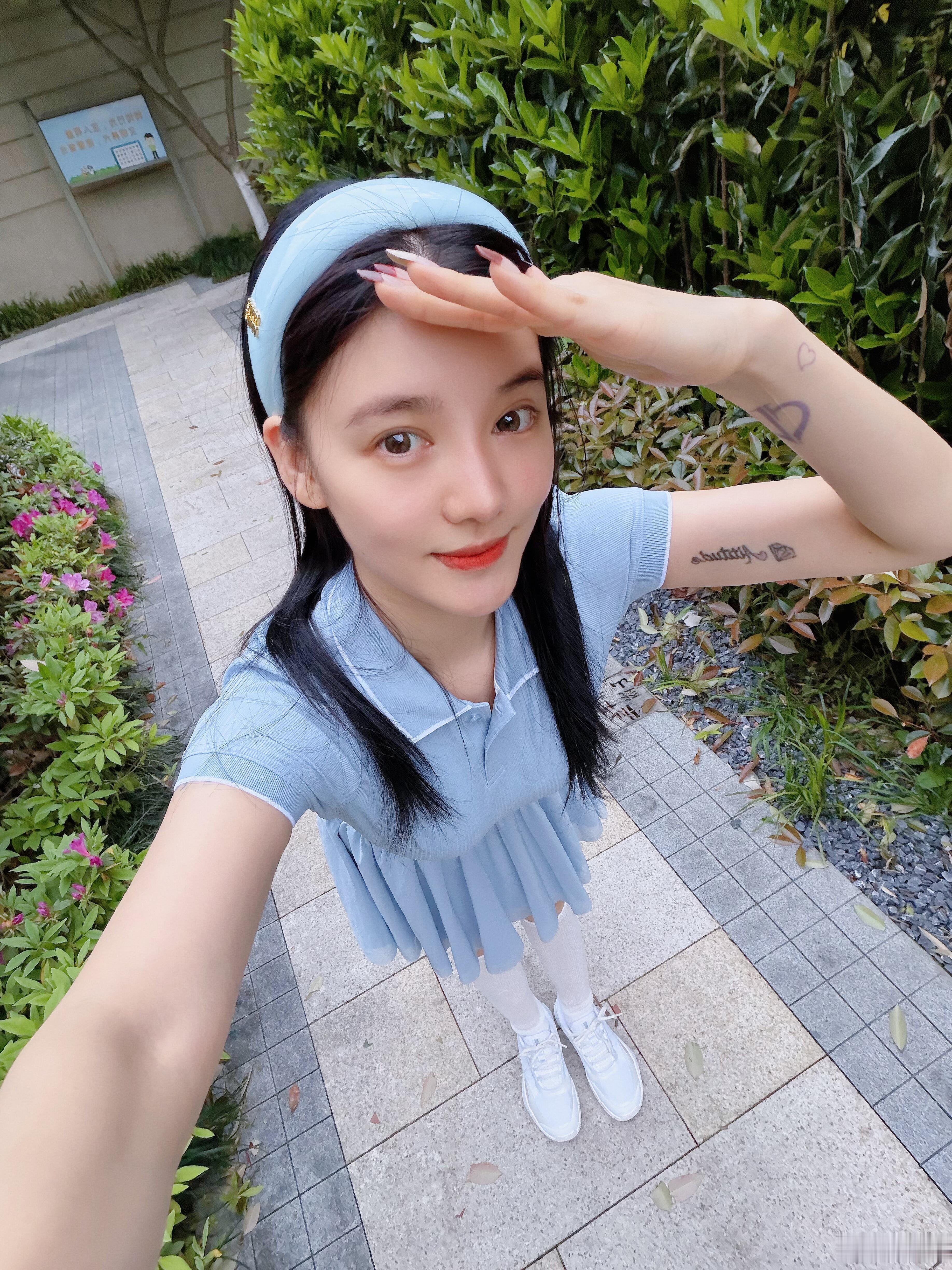 陆翊 🍃 早春OOTD 