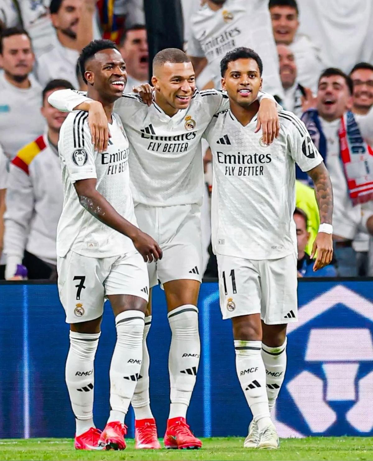 马卡：今晚皇家马德里将排出由Vini、姆巴佩和罗德里戈组成的前场三叉戟。防守阵型