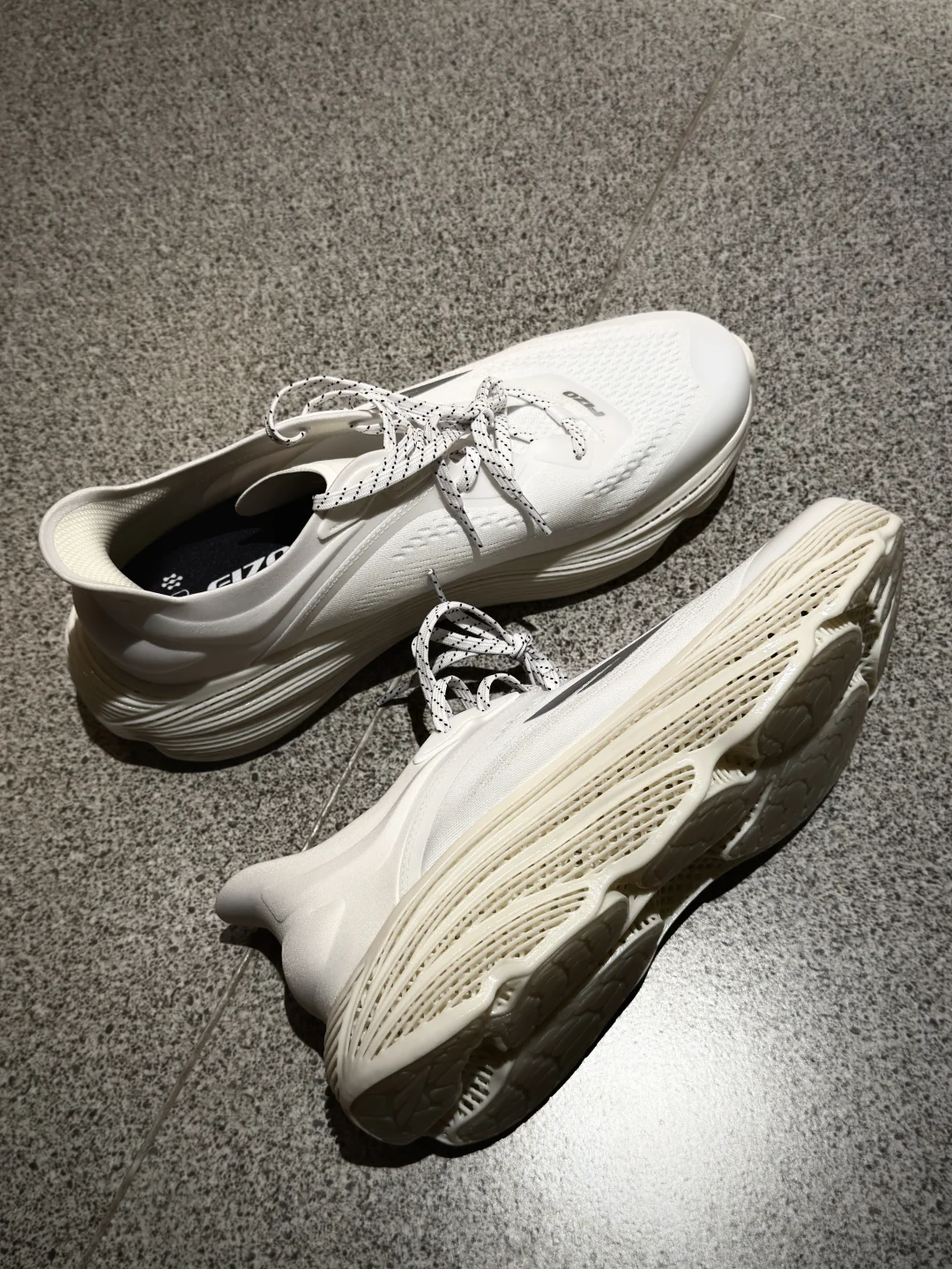 根据体重设计的3D打印跑鞋