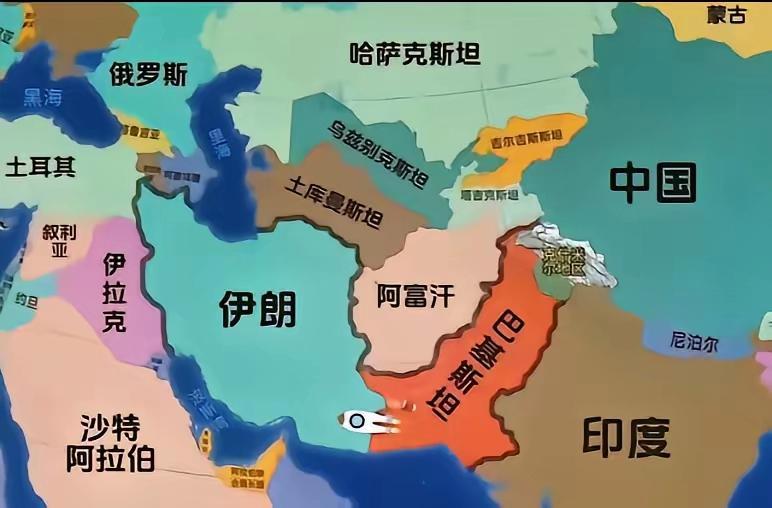 伊朗有里海，与俄罗斯可以直接进行物资运输，美国根本无法阻止！现在看来，美国对霍尔