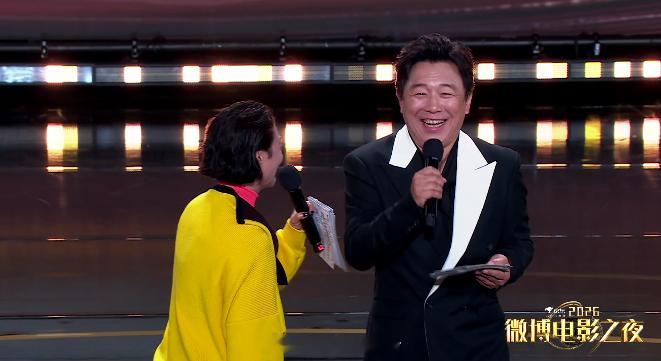 黄晓明终于变成了黄渤 哈哈哈哈哈哈哈哈哈哈谁懂啊！ 