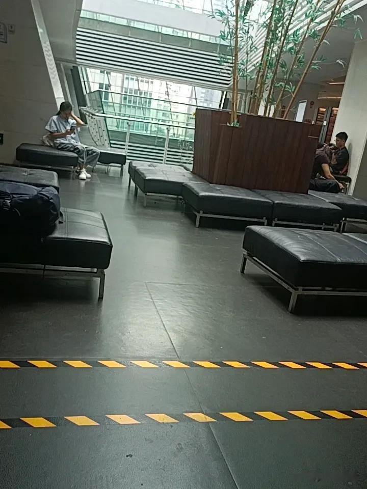 如果你在广州,会去逛花市吗?肯定会去逛逛的了，能去花市玩😏谁还不愿意呢？花市那