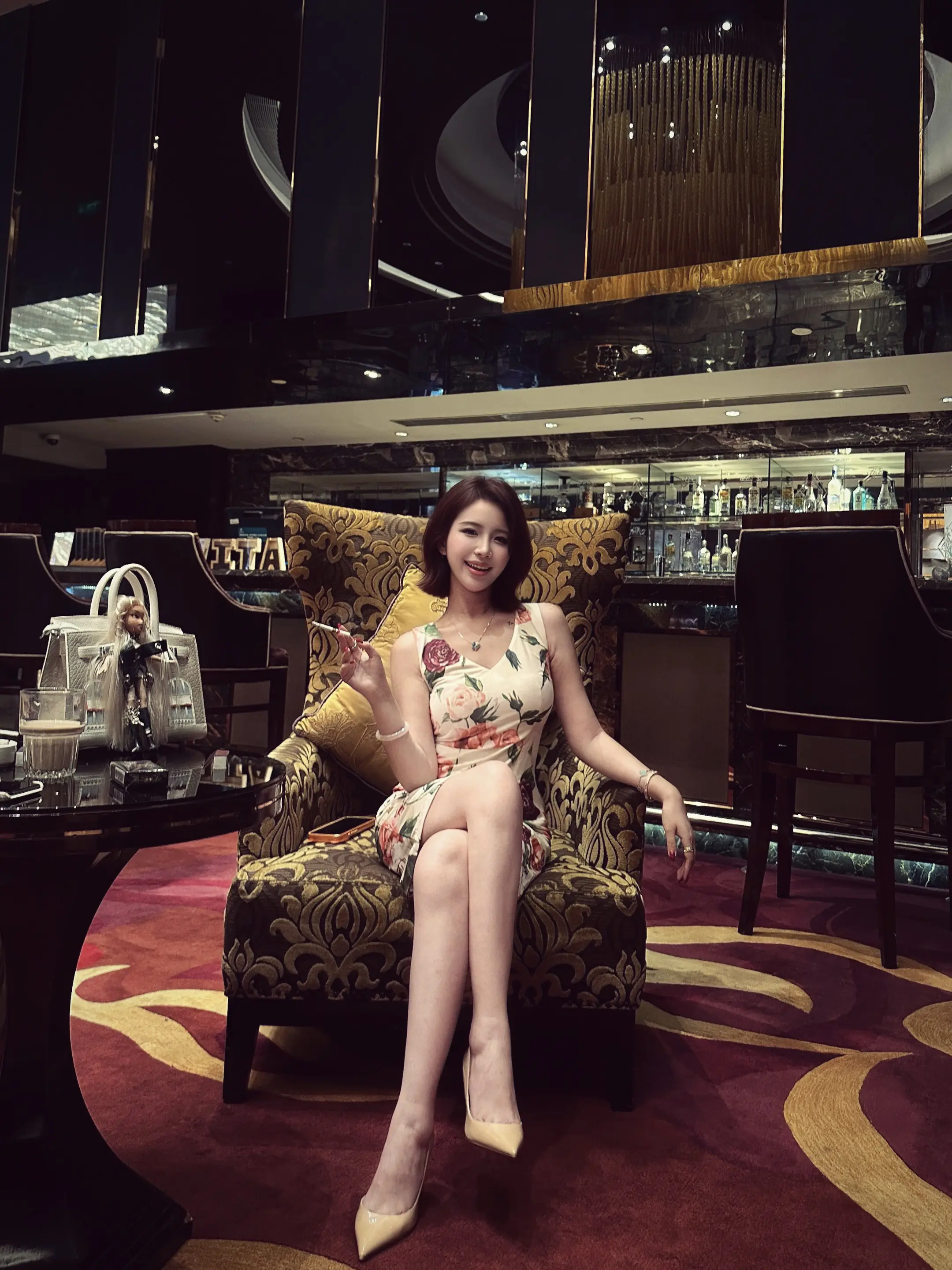 想找个漂亮的 你凭什么认为每天的早晚安会感动一个女生能谈到各凭本事你不...