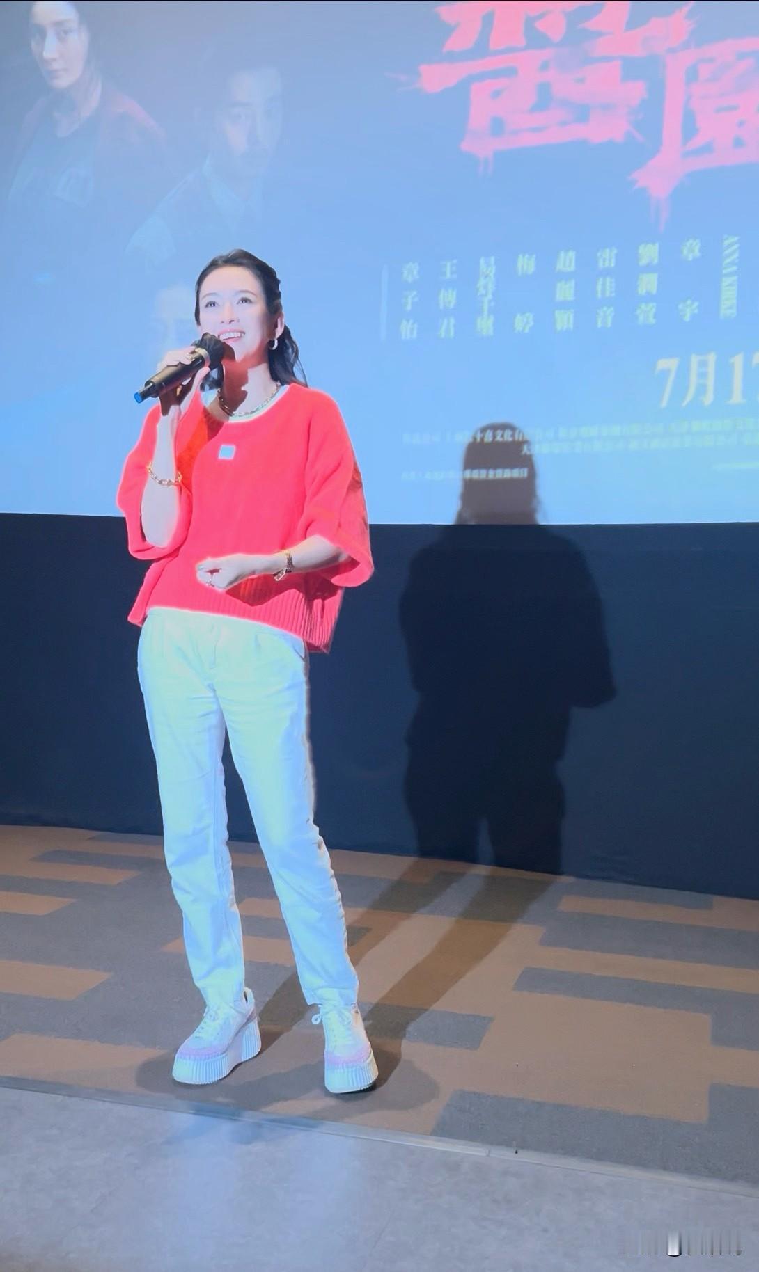 赴观众之约，聊新作故事。