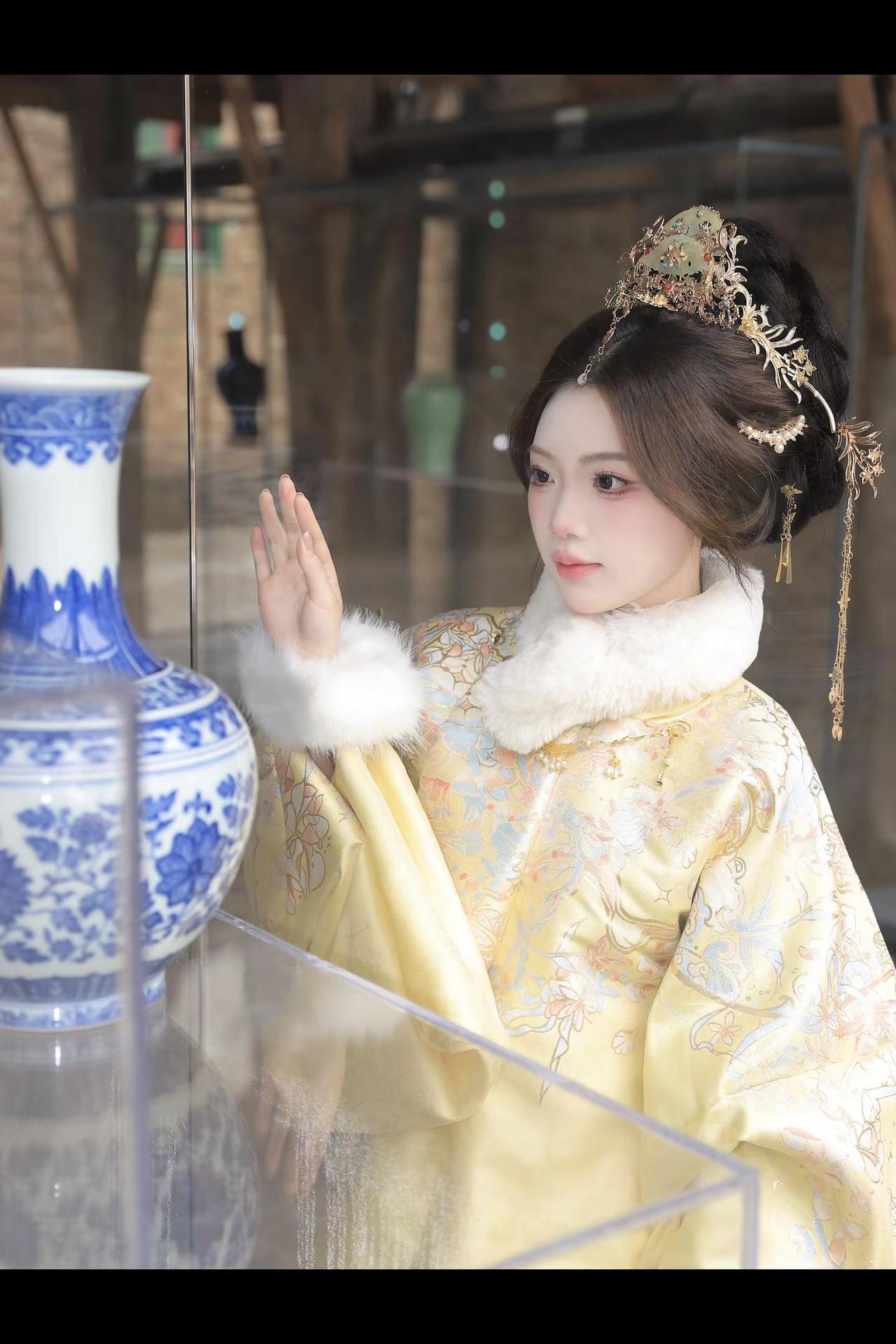 女儿心总如水大明汉服  古风