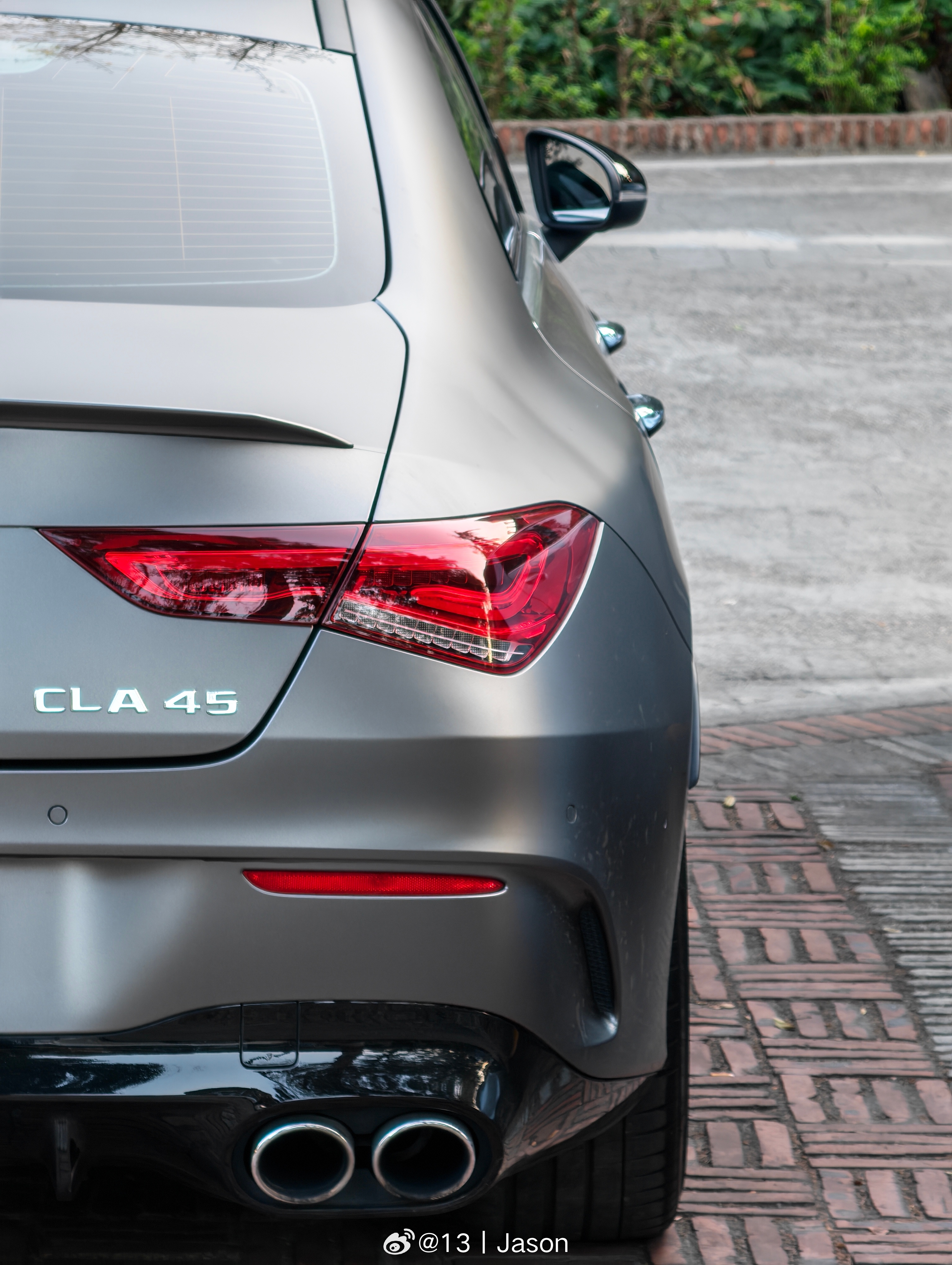 在园区走走，经常都觉得像是在逛车展。 