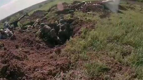 假如俄罗斯以远东领土归还中国为条件，要求中国出兵俄乌战争，我们要不要答应。
地图