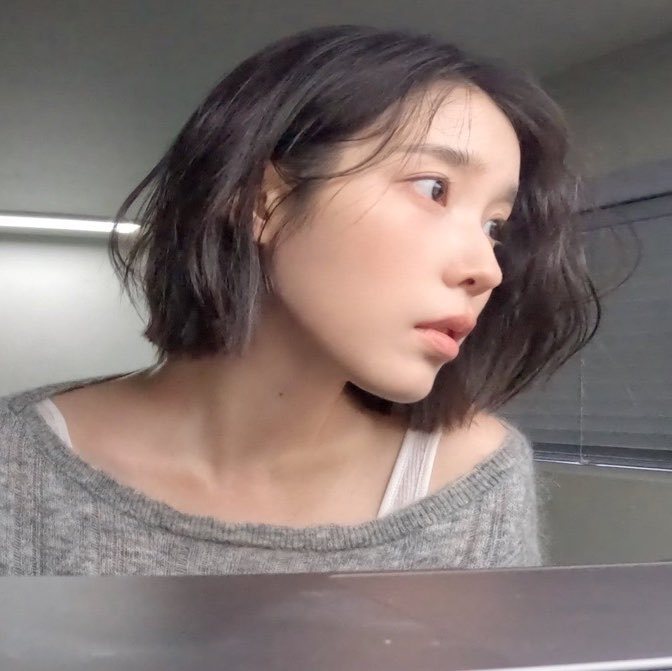 全上海都在偶遇IU上海偶遇IU模式持续生效，不停有路人偶遇，期待值拉满 ​​​