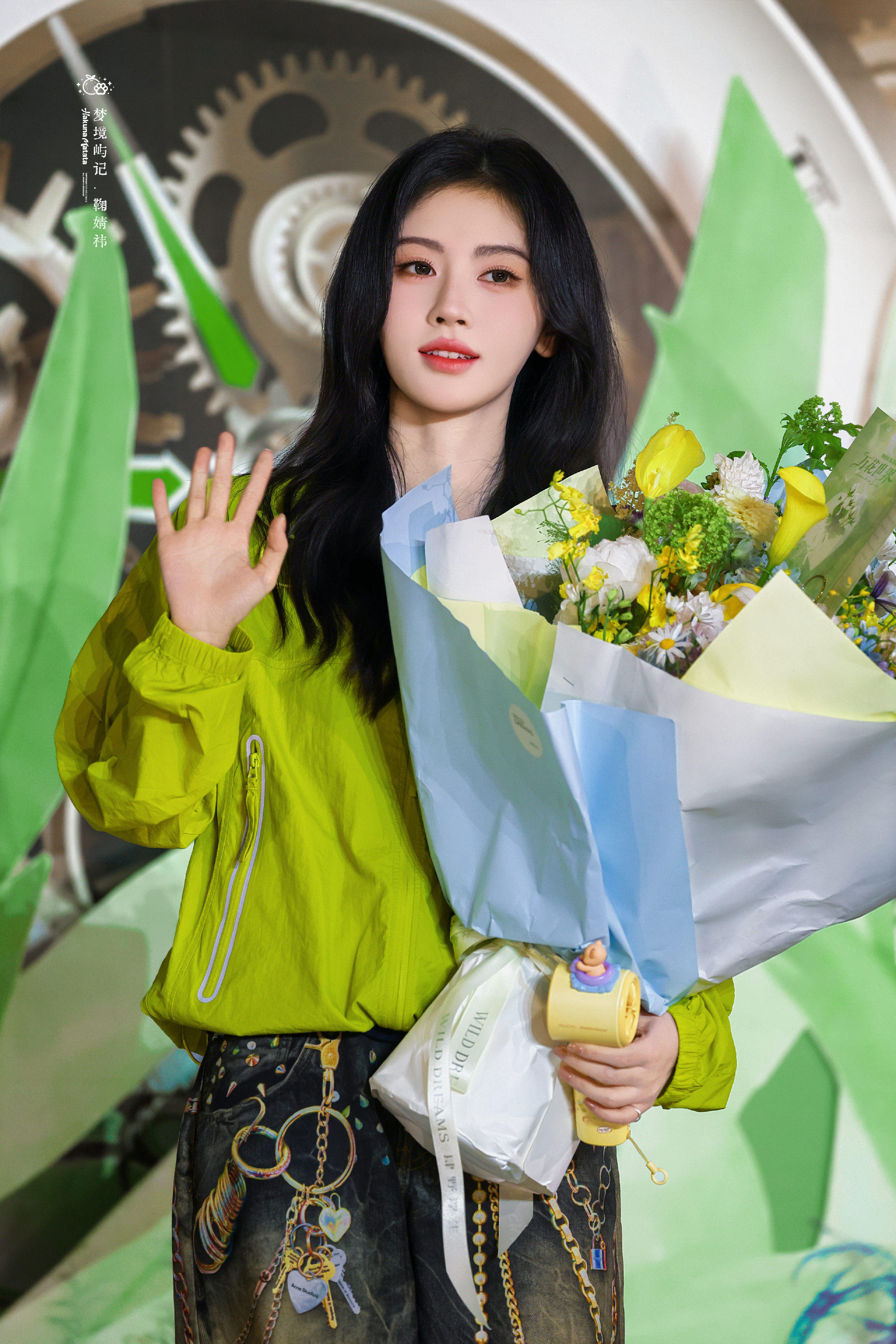 鞠婧祎一部剧宣了N个赛道鞠婧祎《万花世界》开机！11个小世界开播不叫我？跟你急！