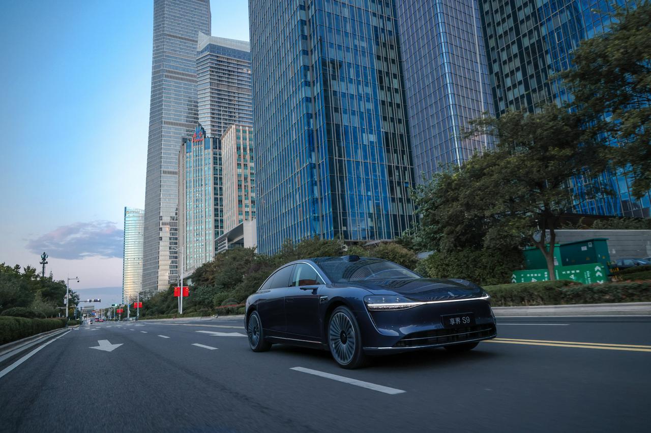 看完动态评测只想说，11月20日即将上市的新款享界S9，彻底重构了科技豪华的出行