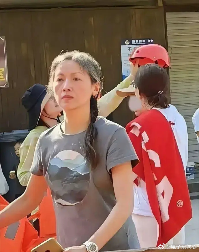 吴倩莲居然老成这样了，她可是拒绝过刘德华求婚的女人啊 