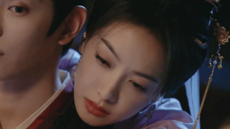 背的是嫂子吗背的是德 果然《山河枕》这一段真的是把我给甜到了呀，该说不说，我们的