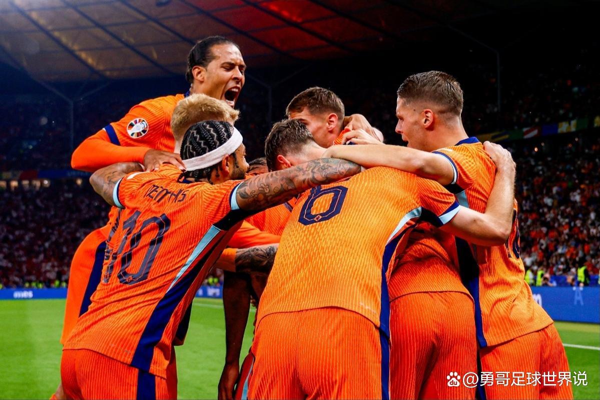我认为荷兰队取胜摩洛哥！
“无冕之王”荷兰🇳🇱美加墨世界杯应该会走的更远！