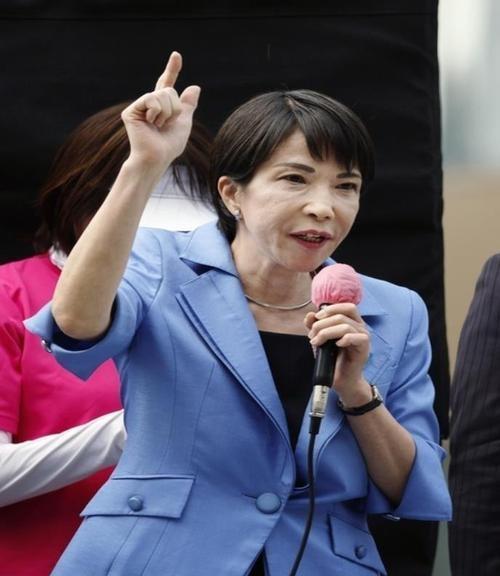 别被个别政客带节奏，中日关系的大方向早就定了！
高市早苗当选自民党总裁 上个月聊