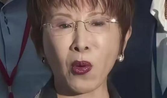 针对两岸统一，洪秀柱也太让人失望了！说白了，洪秀柱居然建议两岸先签一个“和平协议