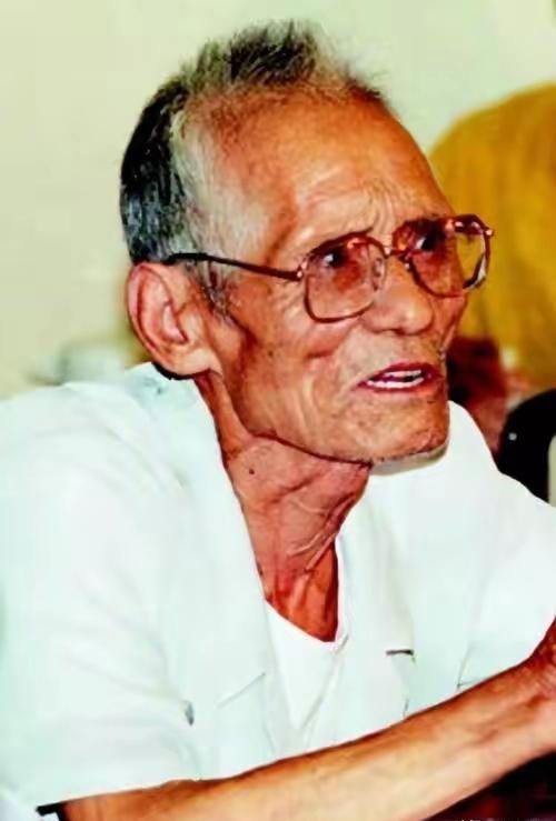 1993年，“狼牙山五壮士”幸存者葛振林意外得知，中央军委发给他的金质勋章竟然被