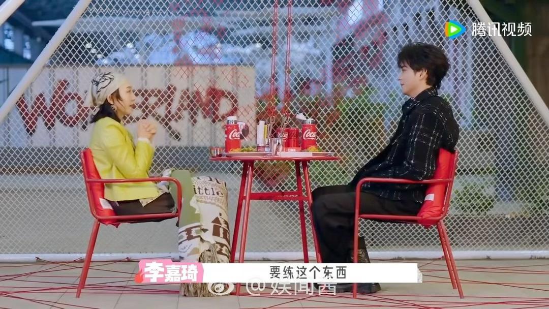 陈鑫海高敏感人迎来了春天 高敏感人不是矫情，是想太多却没人说。陈鑫海在桃花坞终于