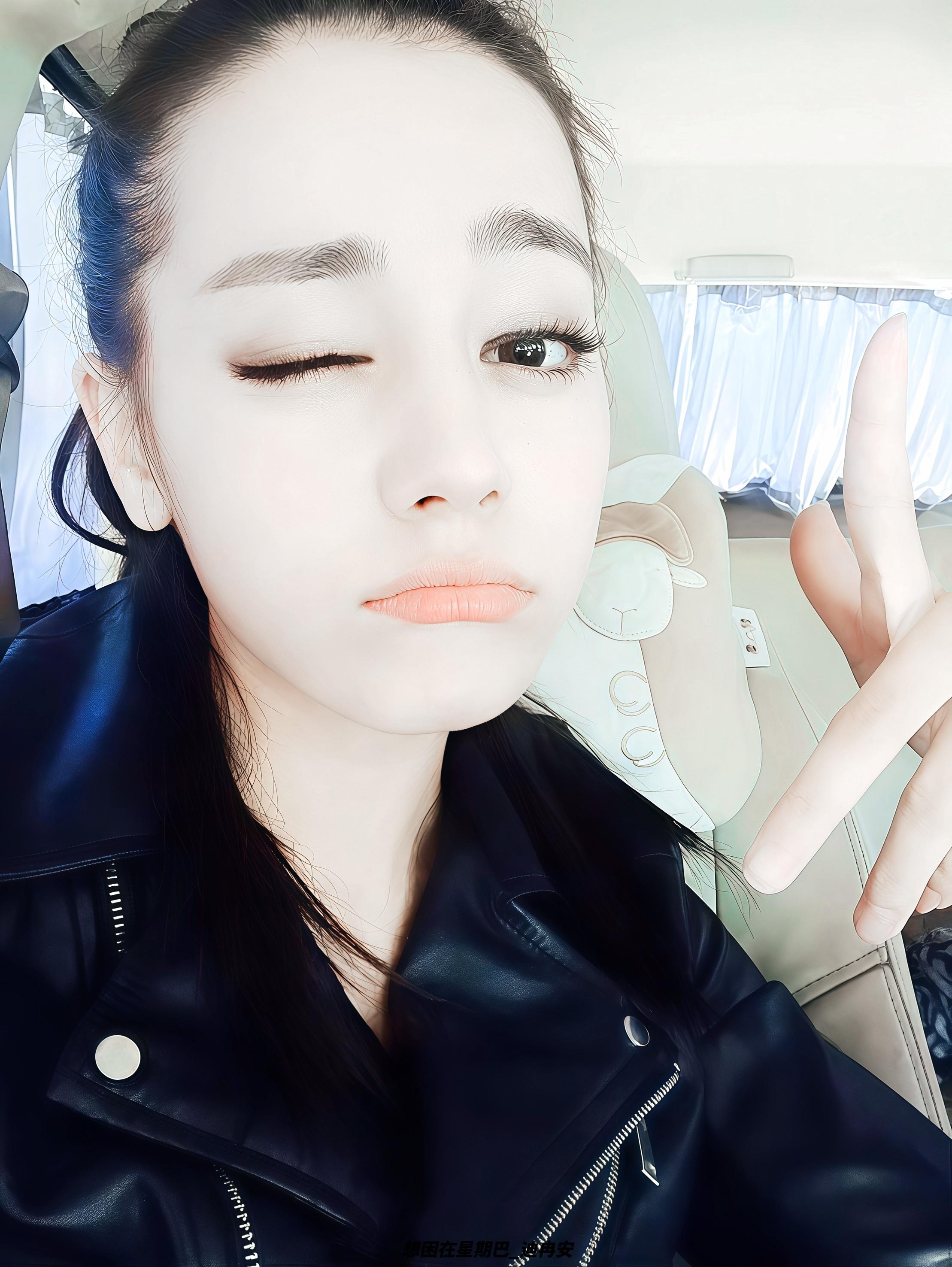 迪丽热巴[超话]迪丽热巴 关小迪自修‖🈲改‖动图不是我修的哈！ ​​​
