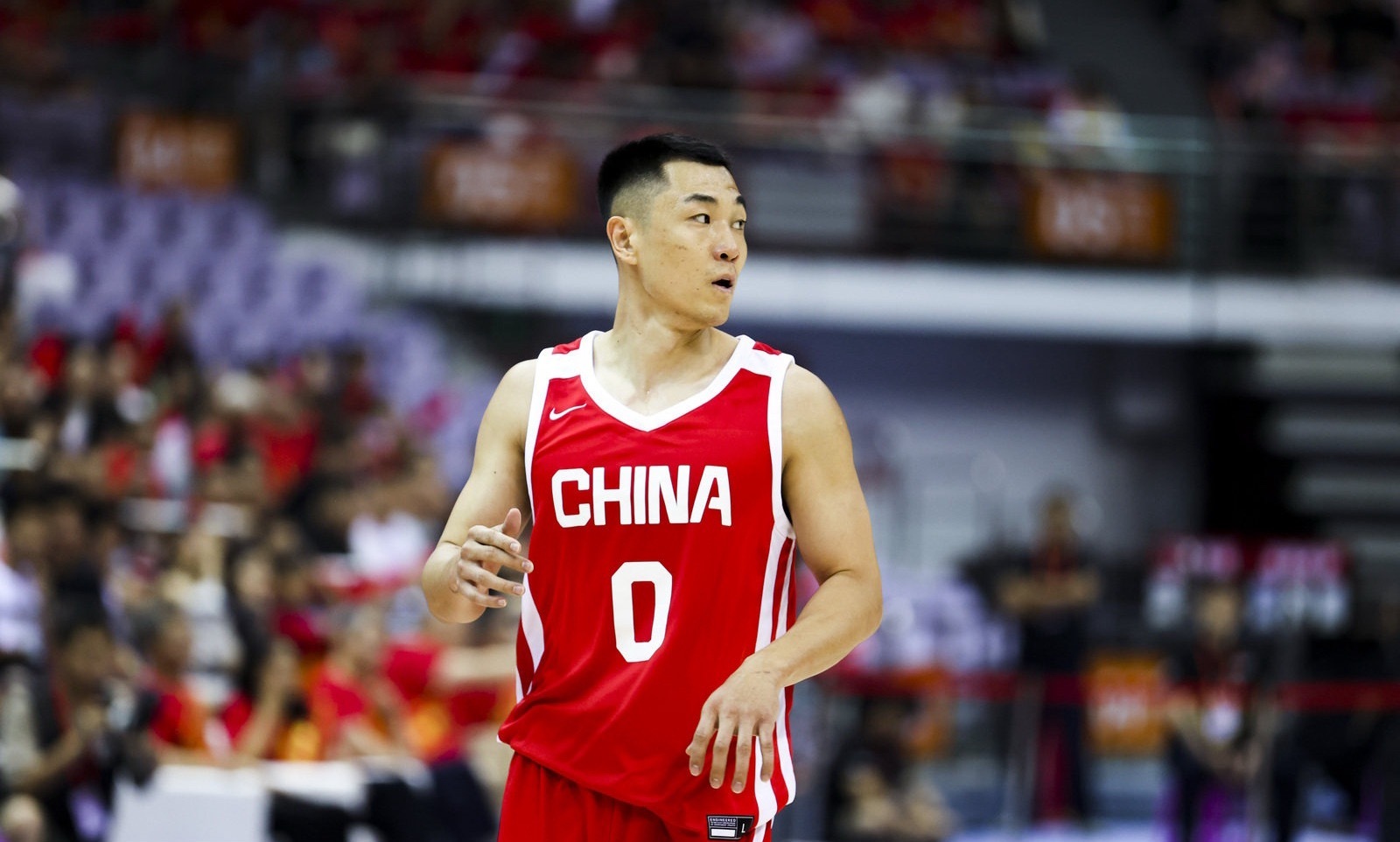 我来排队给高诗岩道歉，之前确实数次质疑他，为什么还能入选国家队。但是今天他用防守