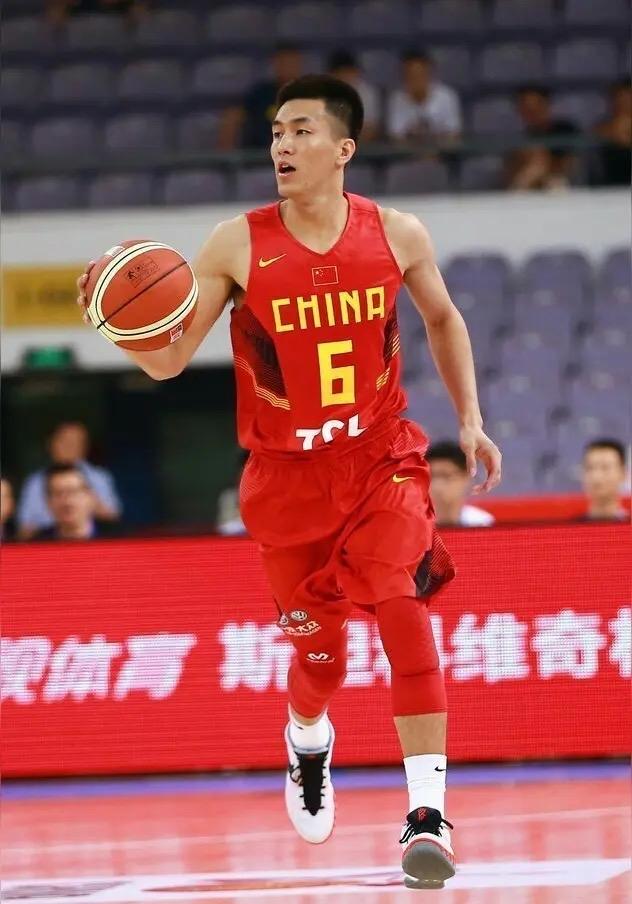 郭艾伦：中国篮坛最特别的后卫，没有之一

说起郭艾伦，很多人对他的评价很极端，喜