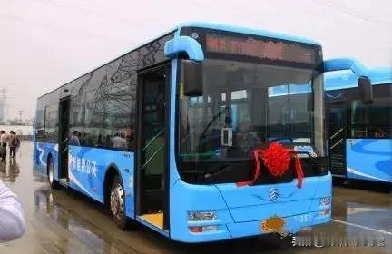 从宜兴周铁镇到滨湖区马山刷卡只需要一块二，无锡公交将历史性地实现覆盖宜兴周铁镇。