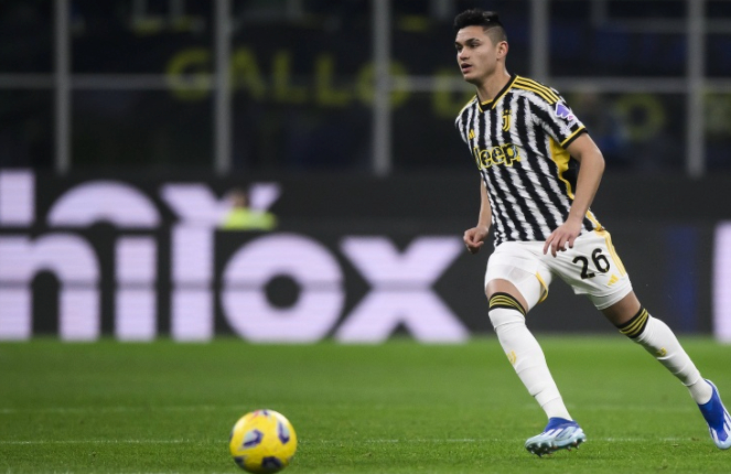 迪马：拉齐奥仍想引进圣徒中场阿尔卡拉斯，将与弗拉门戈竞争8月25日讯 迪马济奥报