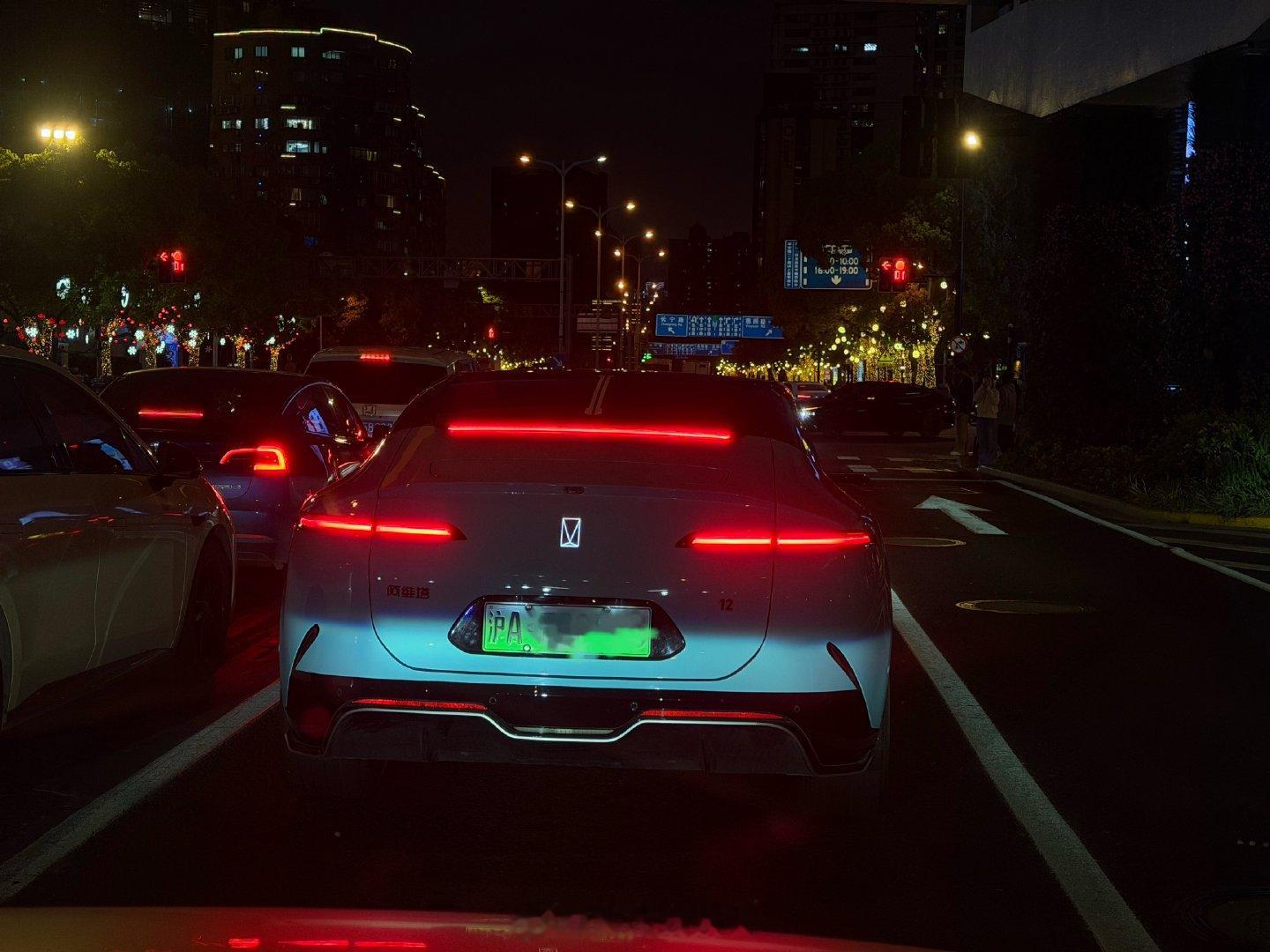 阿维塔挺帅的。阿维塔308_IO新能源汽车