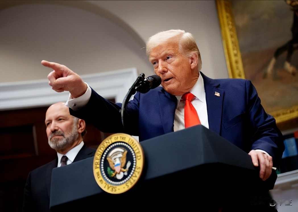 油轮被拦在霍尔木兹，美国想拉中国下水，伊朗却悄悄改了游戏规则
四月二十号那天，有