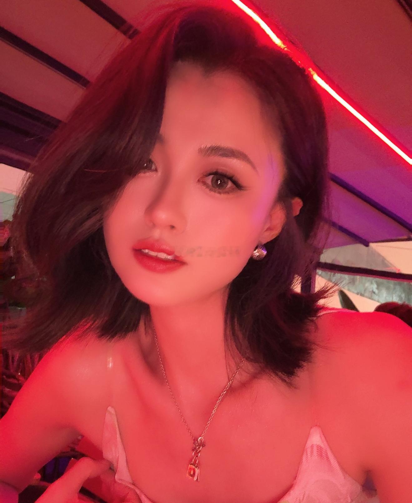 🔴炙热的不是红色 而是热烈的我 ​​​