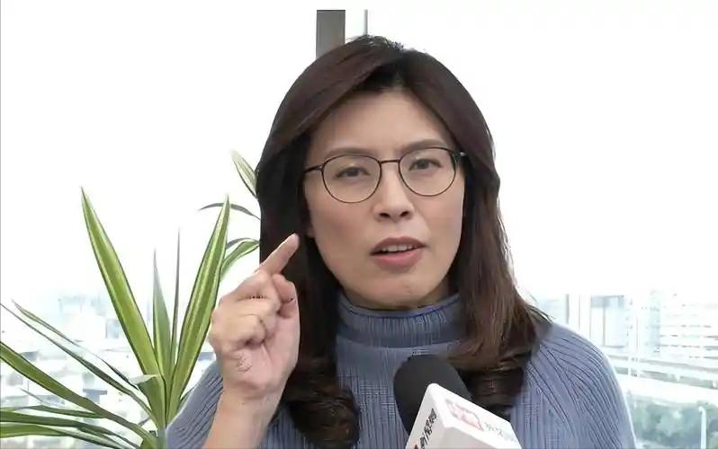 郑丽文这一招太高了！民进党当局有意阻扰郑丽文访问中国大陆，结果郑丽文反将一军称，