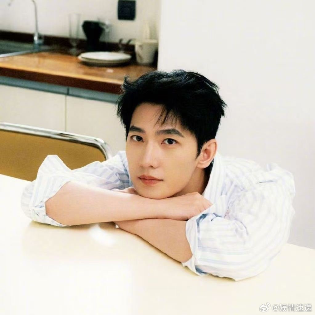 杨洋去波兰了杨洋ip在波兰看看 ​​​