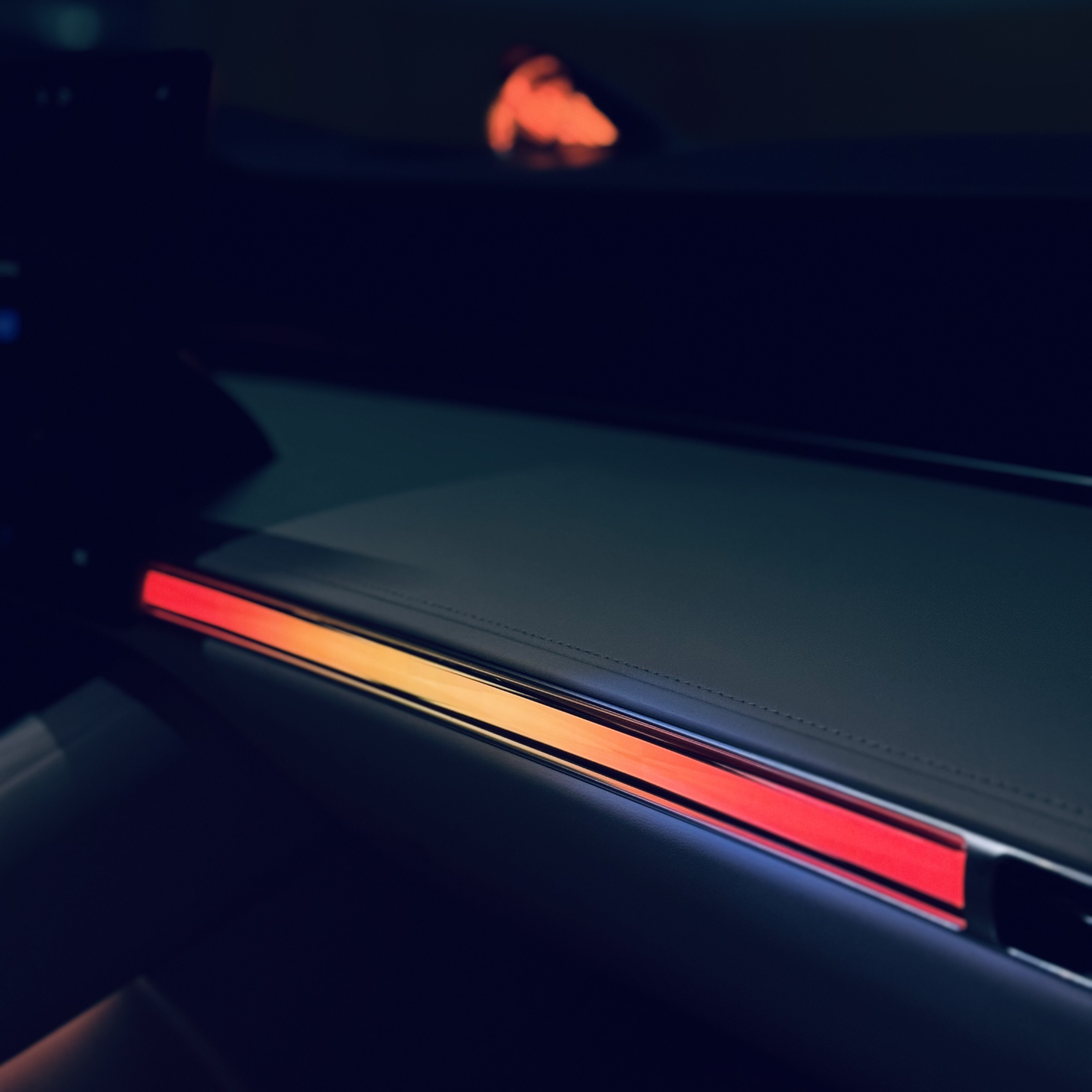 大家喜欢这种氛围灯还是漫反那种？ 