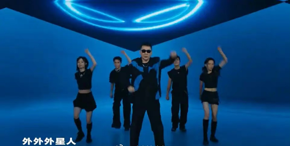 这还是我认识的大胖橘吗？陈建斌出走一生归来变成潮男了 ​​​