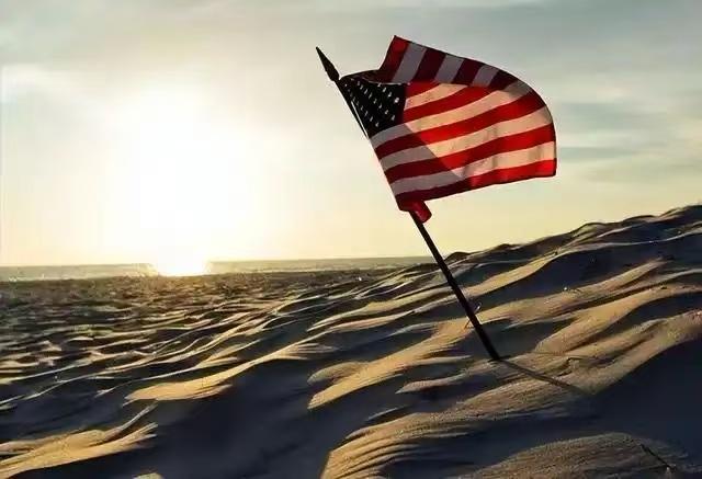 美国霸权都是打出来的，说打就打，从不废话
手握航母和导弹，打着“民主”的幌子，动