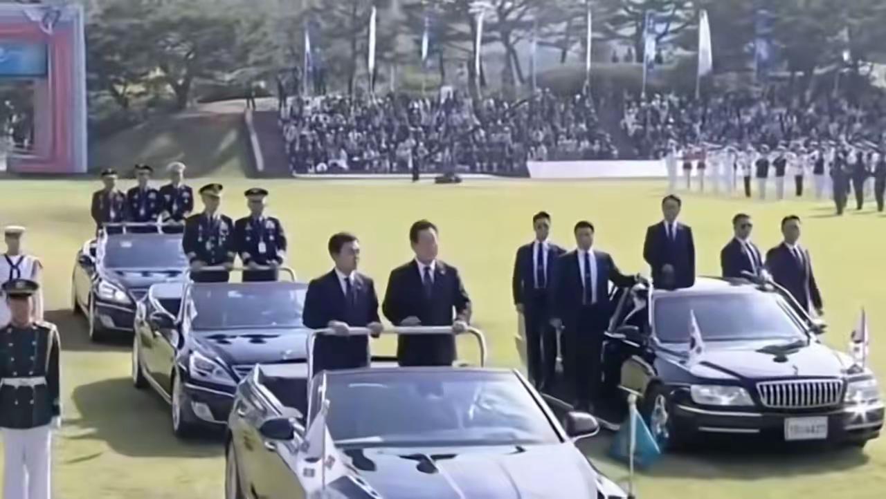 是骡子是马得拉出来溜溜！看了韩国阅兵，拉了什么装备，阅了什么水平，你就知道他到底