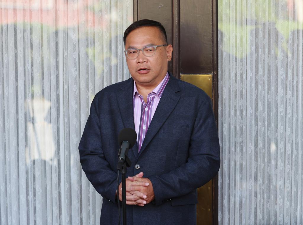 被王义川点名“臭俗辣、机器人” 粉专反击：没人能赢过你
国民党台北市议员秦慧珠昨