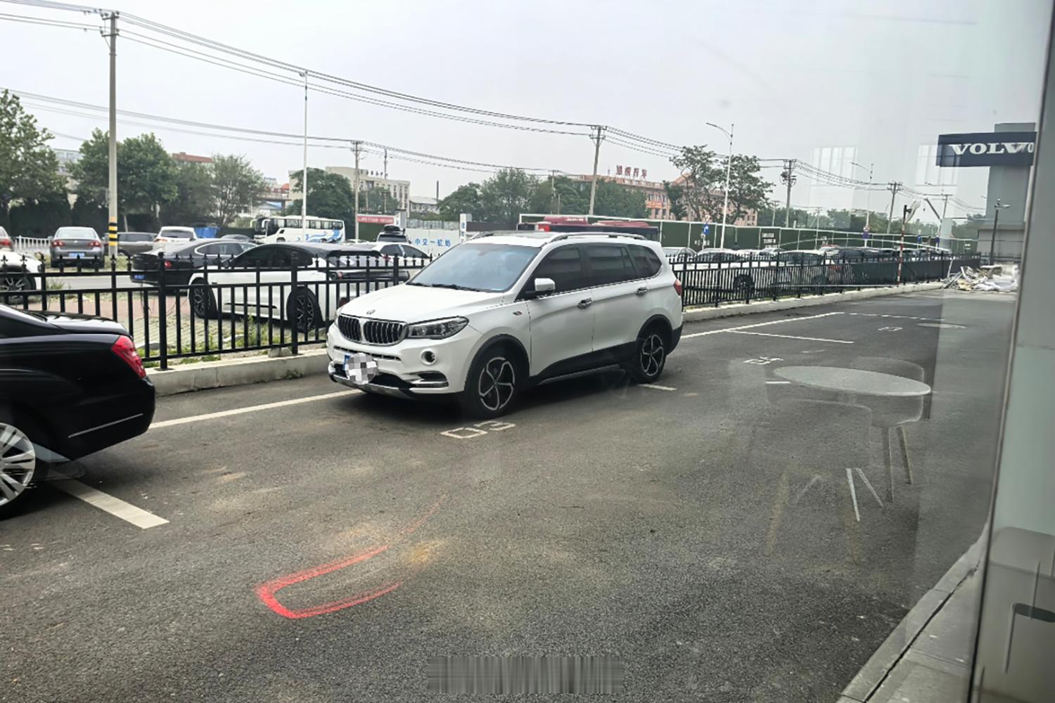 李逵还是李鬼？这么改过不了年审吧[允悲] ​​​