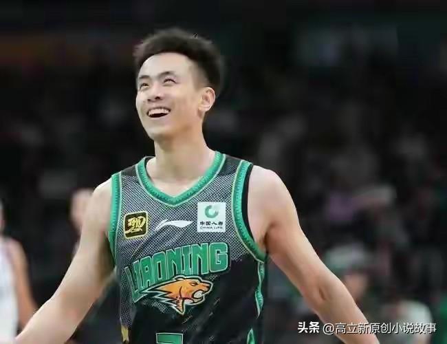 一些人说赵继伟将转会上海，这事有可能吗？今天咱们粗略分析一下。
其一，赵继伟去年